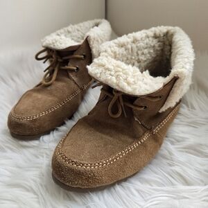 GAP Brown and Cream Suede Boots with Sherpa Lining